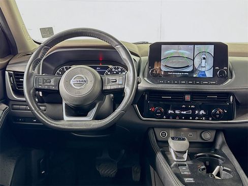 Used 2021 Nissan Rogue SL w/ Premium Package image 10