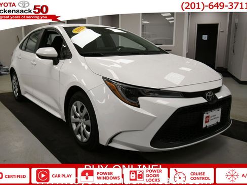 Used 2022 Toyota Corolla LE image 1