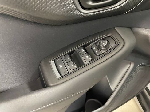 Used 2024 Subaru Outback AWD/4WD image 19