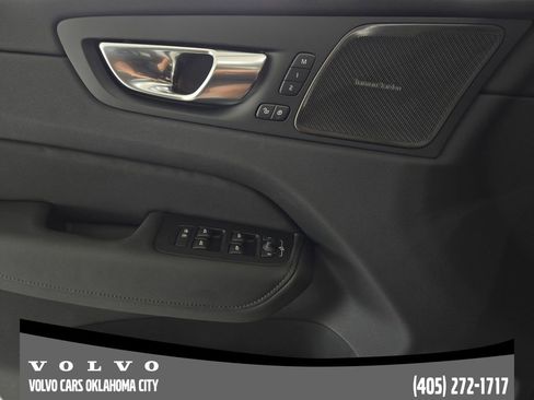 New 2026 Volvo XC60 B5 Ultra w/ Protection Package Premier AWD/4WD image 22