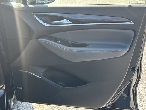 Used 2024 Buick Enclave Premium image 14