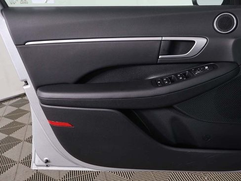 Certified 2025 Hyundai Sonata SEL FWD image 19