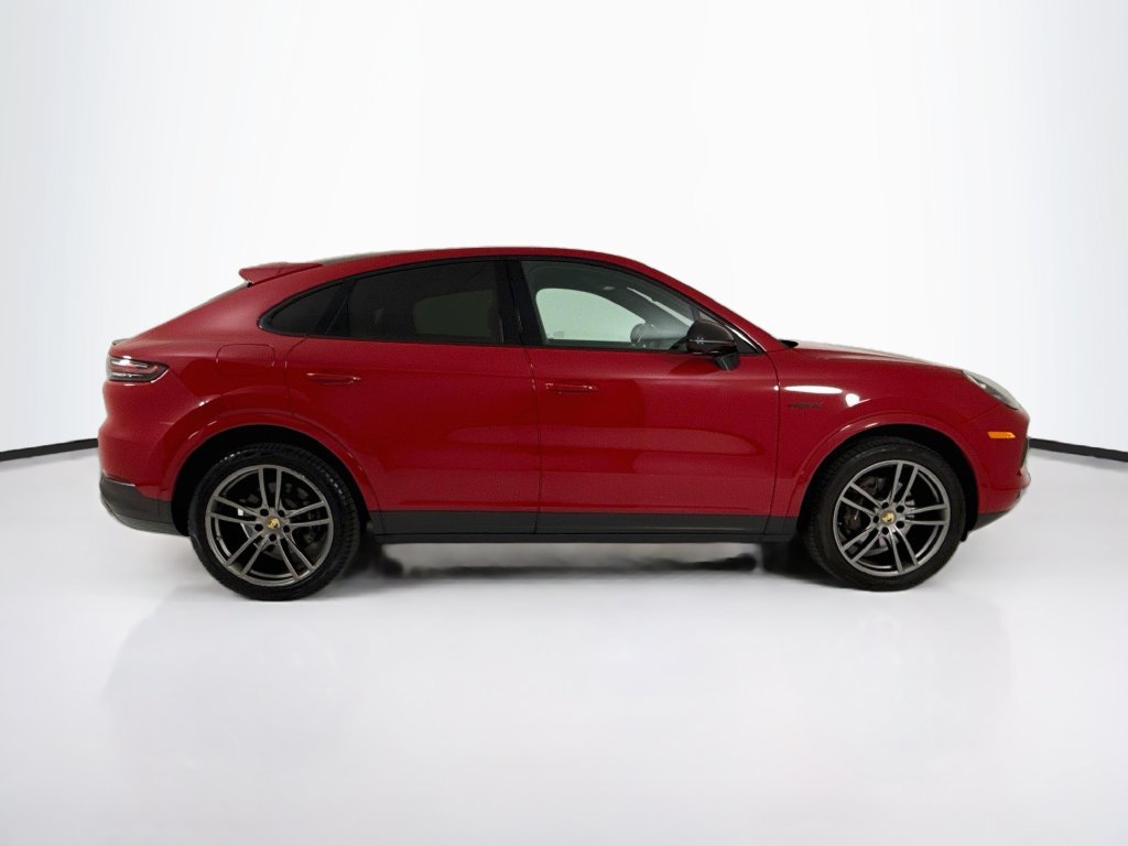 Certified 2023 Porsche Cayenne Coupe AWD/4WD image 8