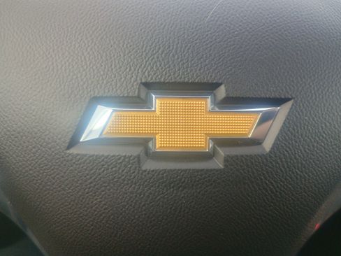 Used 2020 Chevrolet Equinox LT w/ Driver Convenience Package image 23