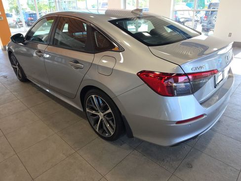 Used 2023 Honda Civic Touring image 11
