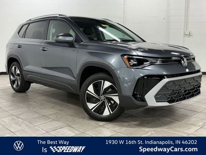 New 2025 Volkswagen Taos SE