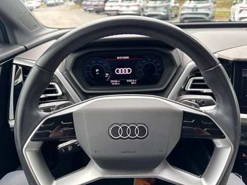 Used 2023 Audi Q4 e-tron Prestige AWD/4WD image 3