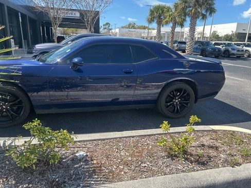 Used 2017 Dodge Challenger SXT w/ Blacktop Package image 4