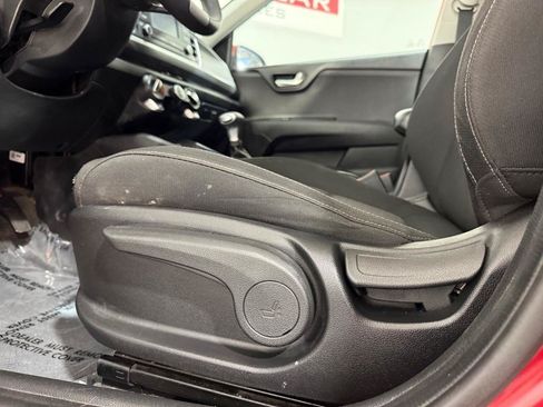 Used 2018 Kia Rio S FWD image 21
