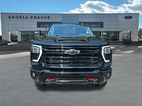 Used 2025 Chevrolet Silverado 2500 LT w/ Trail Boss Package AWD/4WD image 2