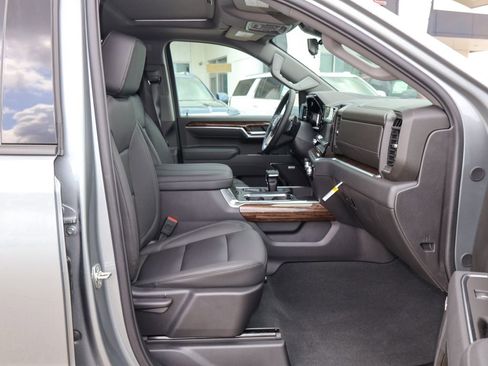 New 2026 GMC Sierra 1500 Elevation image 29