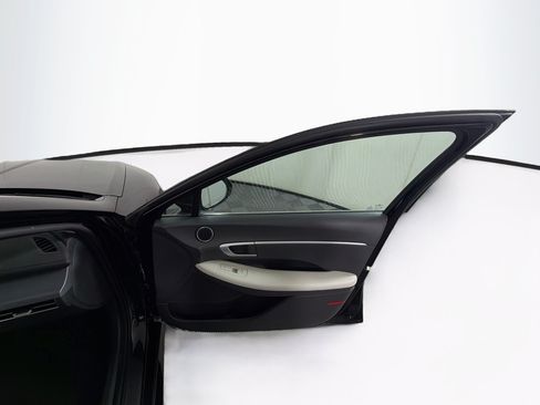 Used 2025 Hyundai Sonata SEL FWD image 31