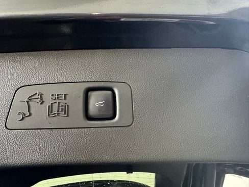 New 2026 Lincoln Corsair Reserve image 17