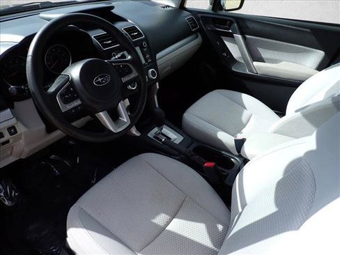Used 2018 Subaru Forester 2.5i w/ Alloy Wheel Package AWD/4WD image 10