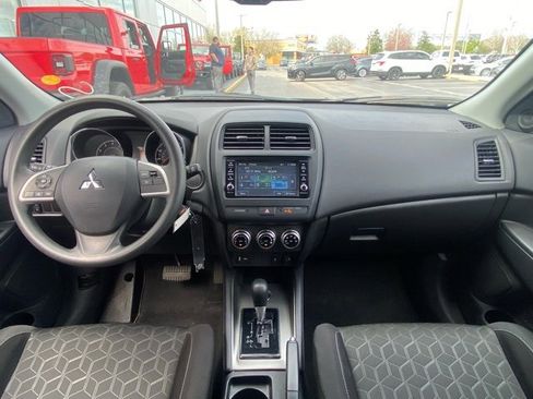 Used 2024 Mitsubishi Outlander Sport ES image 14