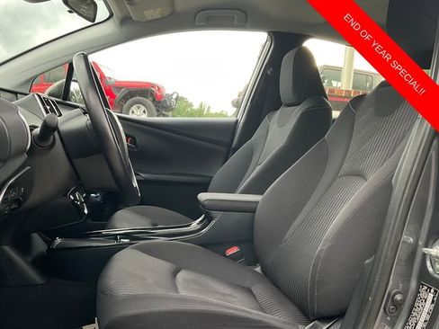 Used 2022 Toyota Prius Prime LE image 10