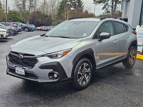 Used 2024 Subaru Crosstrek 2.0i Premium image 3
