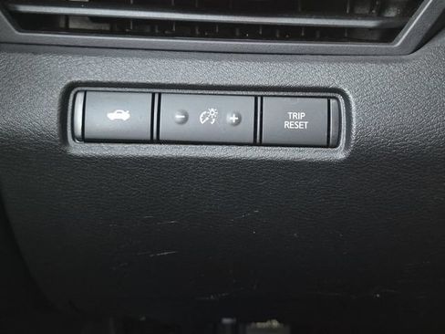 Used 2023 Nissan Altima 2.5 SR FWD image 19
