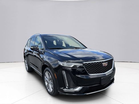 Used 2024 Cadillac XT6 Premium Luxury AWD/4WD image 18