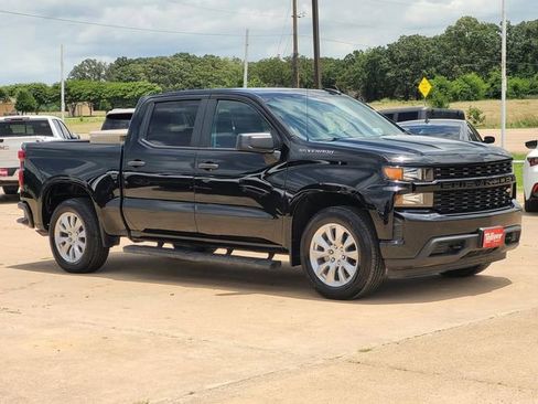 Used 2021 Chevrolet Silverado 1500 Custom RWD image 2