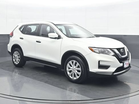 Used 2019 Nissan Rogue S AWD/4WD image 9