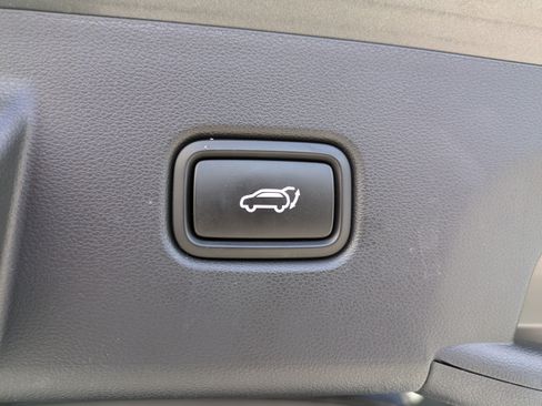 Certified 2025 Hyundai Tucson Limited AWD/4WD image 12