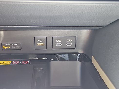 New 2026 Toyota Camry Hybrid AWD/4WD image 14