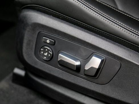 New 2026 BMW X5 xDrive40i w/ M Sport Package image 19