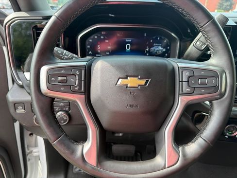 Used 2024 Chevrolet Silverado 1500 LT AWD/4WD image 14