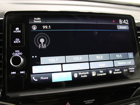 Used 2024 Honda Ridgeline Sport image 13