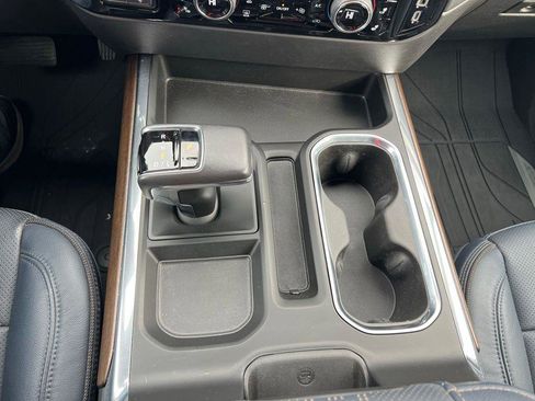 Used 2022 Chevrolet Silverado 1500 High Country w/ High Country Premium Package image 30