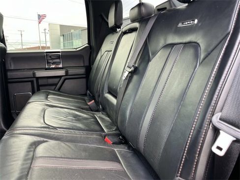 Used 2020 Ford F450 Platinum w/ FX4 Off-Road Package image 19