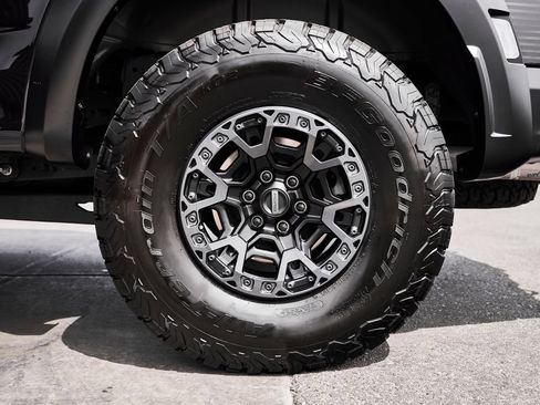 Used 2024 Ford F150 Raptor w/ Equipment Group 803A Raptor R AWD/4WD image 29