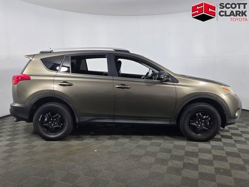 Used 2014 Toyota RAV4 LE FWD image 10