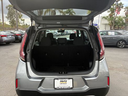Used 2025 Kia Soul LX w/ LX Technology Package image 29