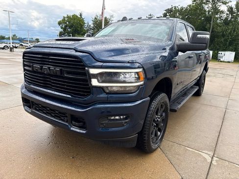Used 2024 RAM 2500 Laramie w/ Night Edition AWD/4WD image 2