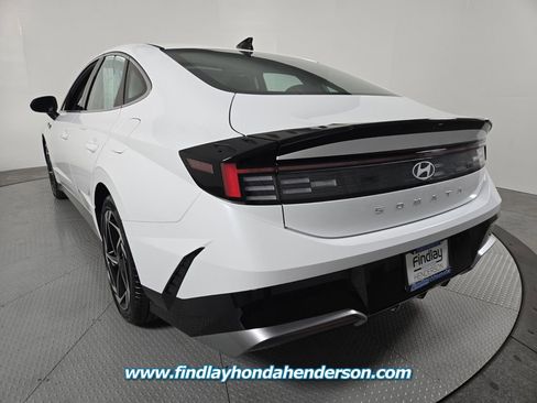 Used 2026 Hyundai Sonata SEL FWD image 4