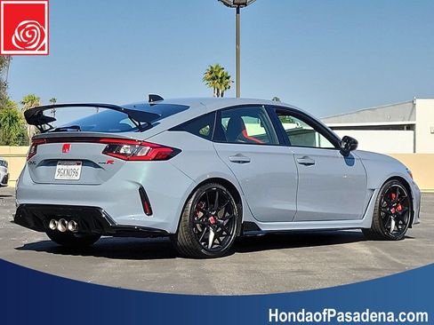 Certified 2023 Honda Civic Type R image 2