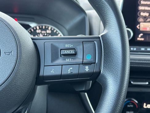 Certified 2024 Nissan Rogue SV image 28