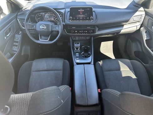 Used 2025 Nissan Rogue SV image 24