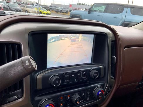 Used 2018 Chevrolet Silverado 3500 High Country w/ Duramax Plus Package image 28