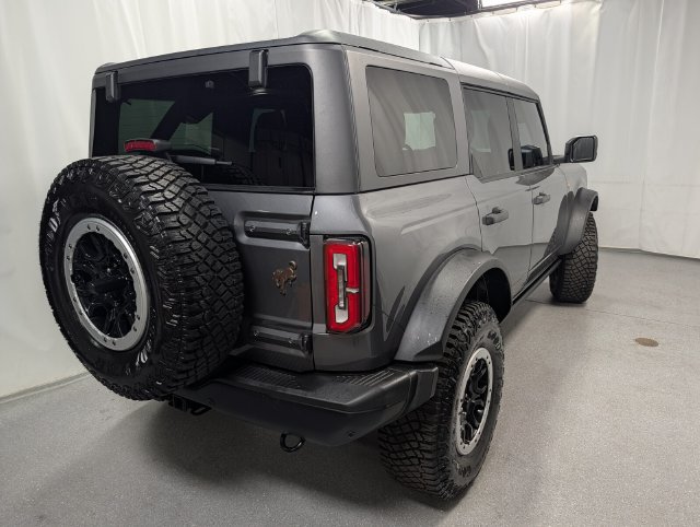 Used 2024 Ford Bronco Badlands AWD/4WD image 3