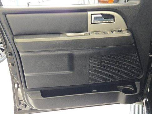 Used 2015 Ford Expedition EL XLT w/ Equipment Group 202A AWD/4WD image 22