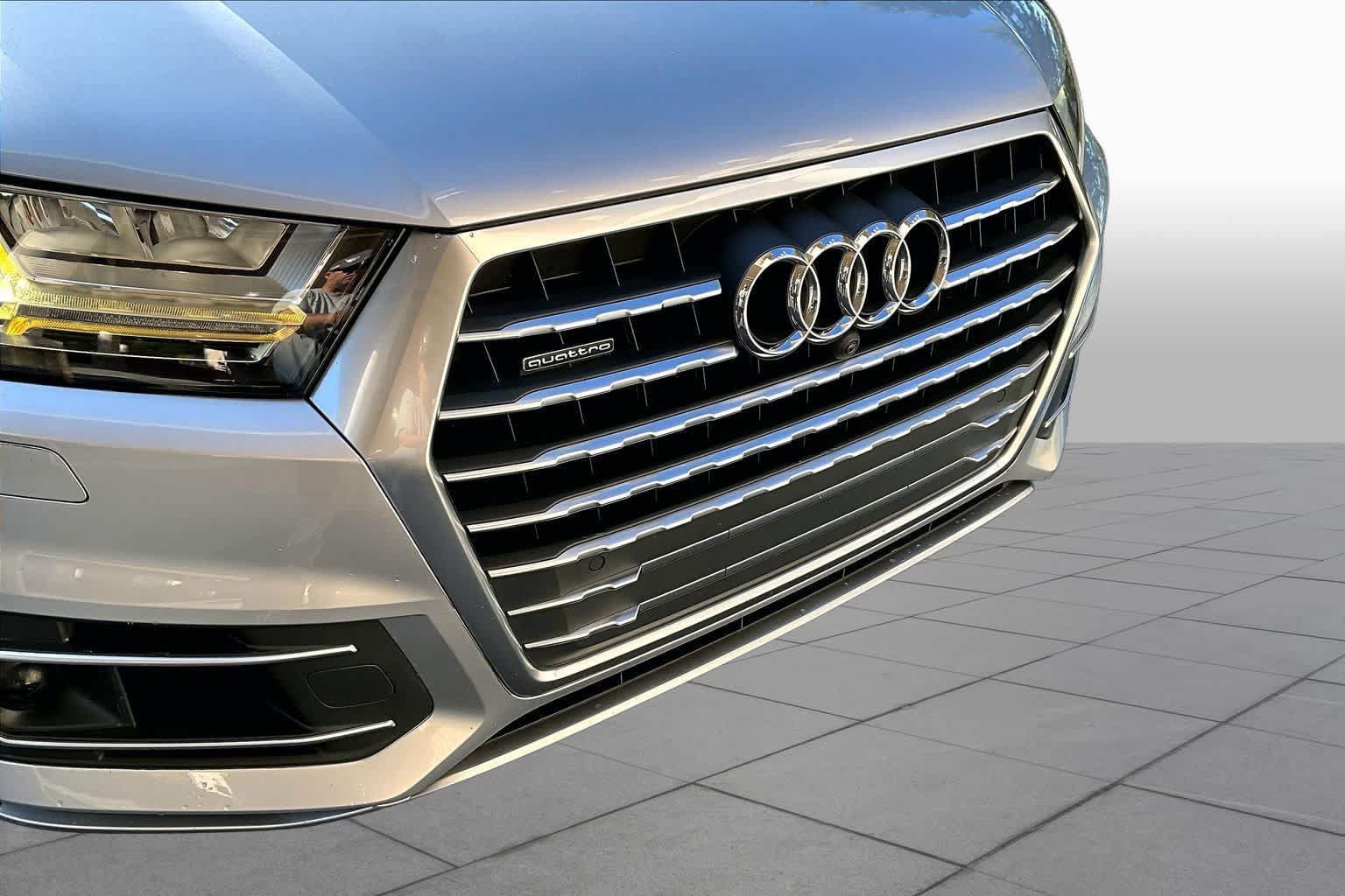 Used 2018 Audi Q7 3.0T Prestige w/ Prestige Package AWD/4WD image 34