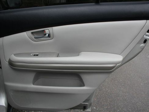 Used 2006 Lexus RX 400h AWD image 42