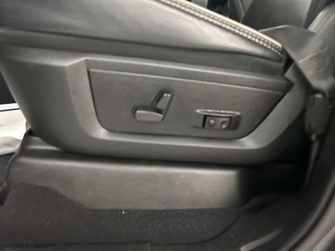 Used 2024 RAM 2500 Laramie image 9