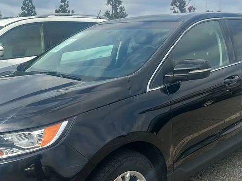 Used 2016 Ford Edge SEL w/ Equipment Group 201A AWD/4WD image 2