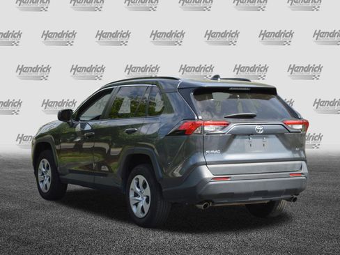 Used 2020 Toyota RAV4 LE image 9