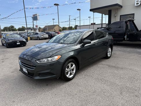 Used 2015 Ford Fusion S FWD image 2