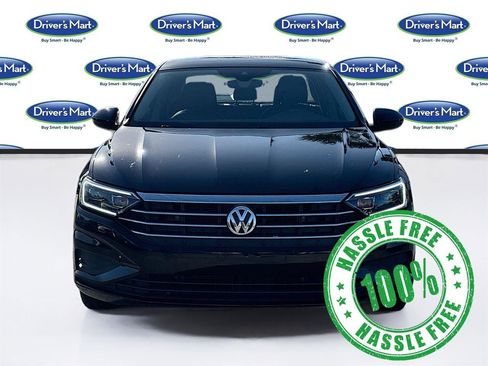 Used 2020 Volkswagen Jetta SEL FWD image 2